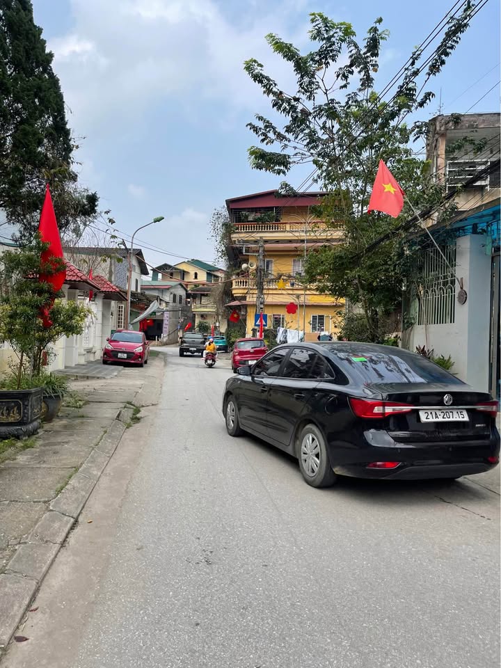 Cho thuê Nhà vườn Yên Bái 2PN - Thoáng đãng 3 mặt, Sân rộng