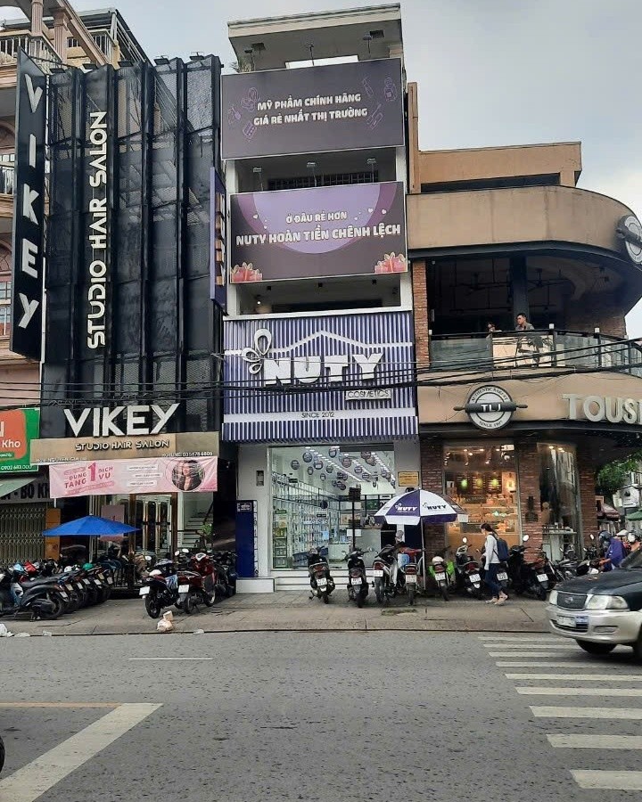 Nhà Mặt Tiền Nguyễn Gia Trí, Bình Thạnh - 4.5x20m, Kinh Doanh Đỉnh Cao