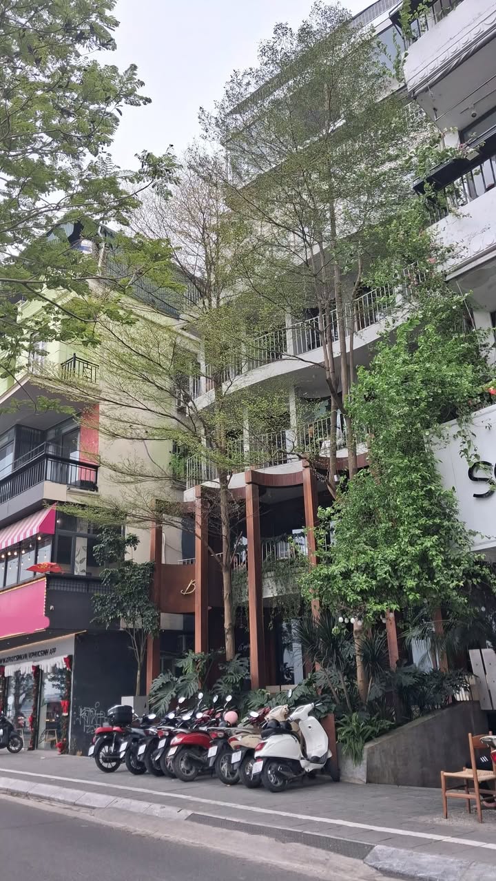 Nhà phố Nguyễn Đình Thi Tây Hồ 170m² - Vị trí đắc địa, View Hồ Tây!