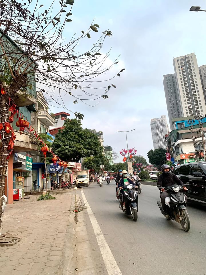 Mặt Phố Vạn Phúc Hà Đông - 36m², 3 Tầng, KD Sầm Uất - 13 Triệu/Tháng