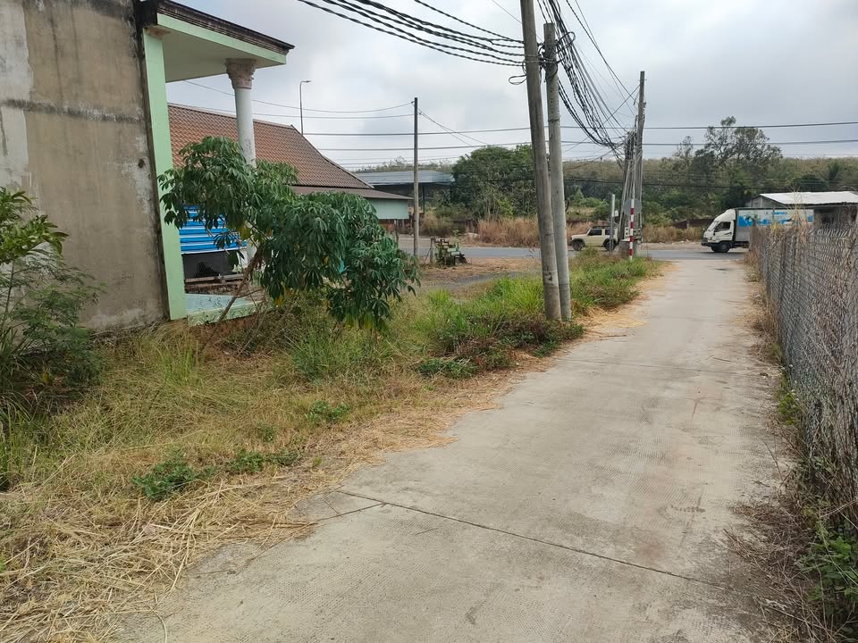 Đất Nền La Ngà 150m² Sổ Hồng Riêng - Giá 599 Triệu