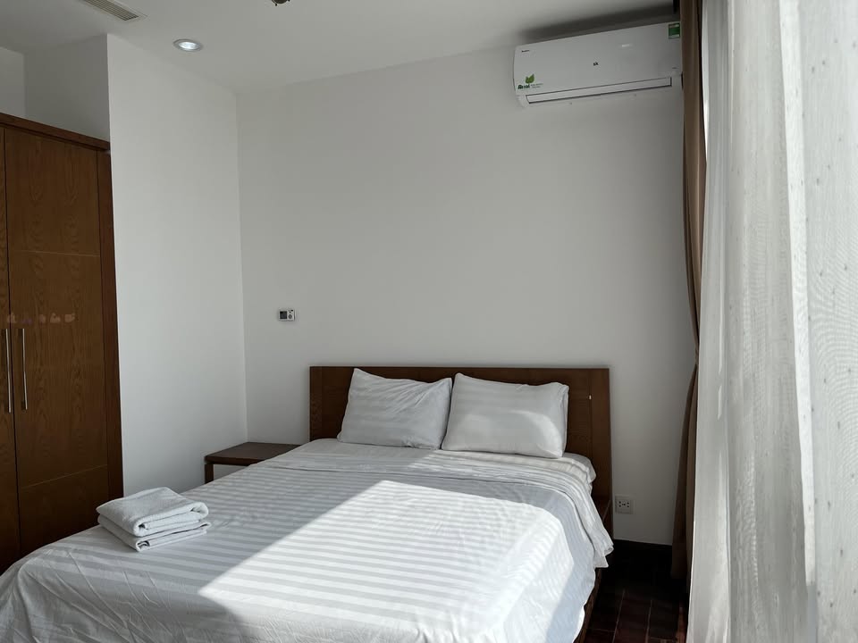 Căn hộ Royal City Thanh Xuân 138m² giá 30 triệu - Full nội thất cao cấp!