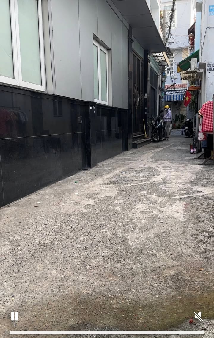 Nhà riêng Lê Thiệt Tân Phú 37m² 4.6 tỷ - Sát hẻm ô tô, sẵn sàng ở ngay!