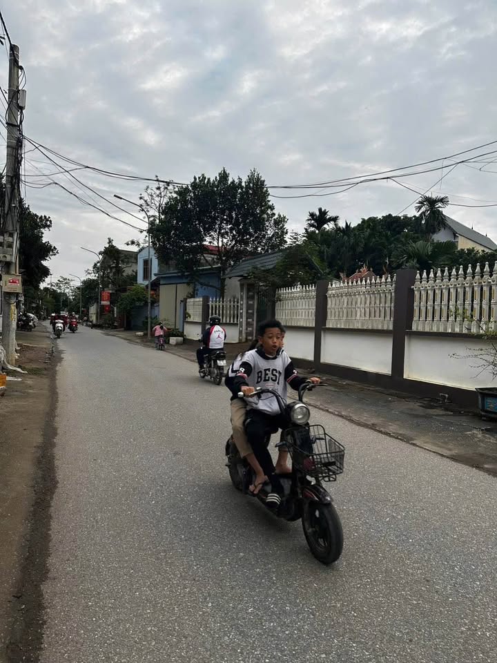 Đất nền 150m² Phường Tùng Thiện, Sơn Tây - Sổ đỏ chính chủ, hơn 2 tỷ