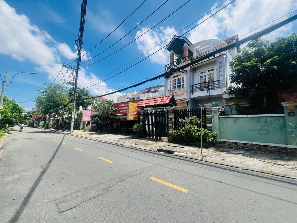 Nhà C4 Linh Tây, Thủ Đức 138m² (9.3x14.8m) - Sát Phạm Văn Đồng, Giá Tốt