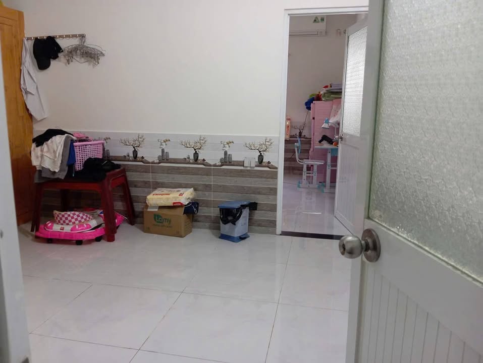 Nhà riêng Củ Chi 36m² giá 820 triệu - Hẻm xe hơi tới nhà, sẵn sàng ở ngay!