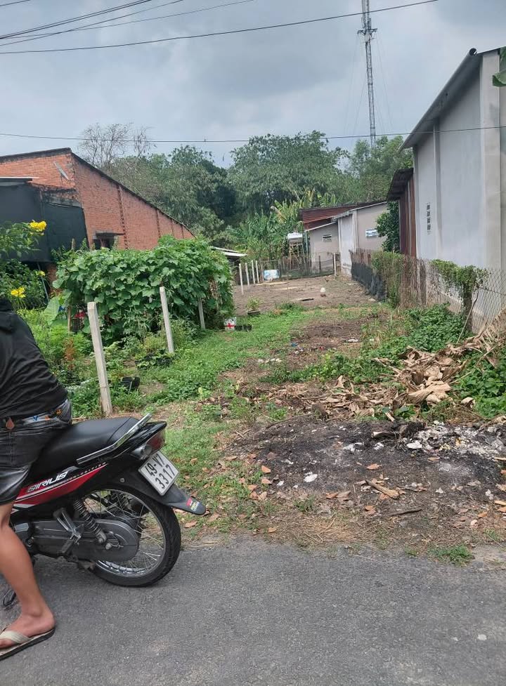 Đất Củ Chi - Lô Góc 2 Mặt Tiền Nguyễn Thị Lộc, 171m² Thổ Cư, Giá 2.5 Tỷ