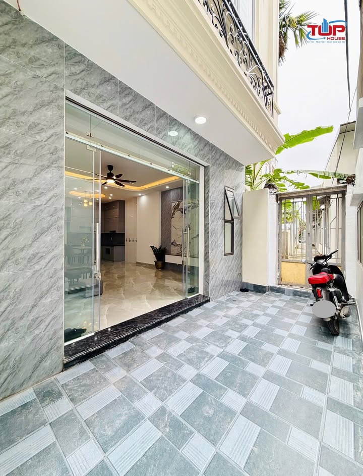 Nhà Mới Xây 4 Tầng 47m² - Ô Tô Đỗ Cổng - Ngay Aeon Hải Phòng