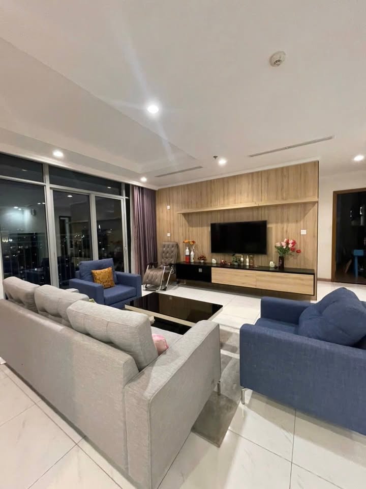 Cho thuê Căn hộ Vinhomes 3PN 120m² Full Nội thất - Giá 33 Triệu/tháng