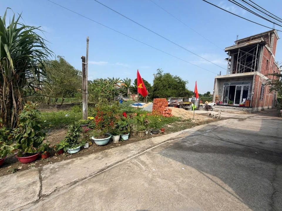 Đất Nền Hòa Quý 81m² - Sổ Đỏ Sẵn Sàng - Giá 2.4 Tỷ