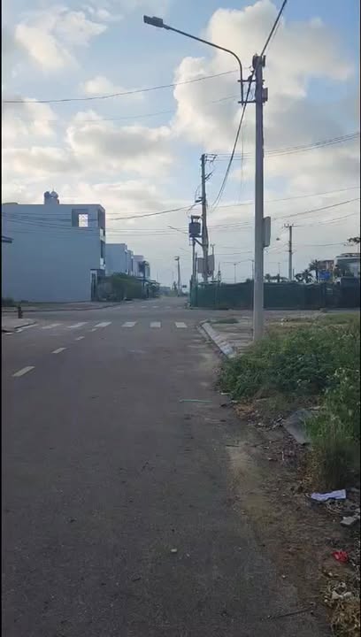 Mặt Tiền Kinh Doanh Đất Khu Đê Đông Quy Nhơn 83.6m² - Giá Tốt