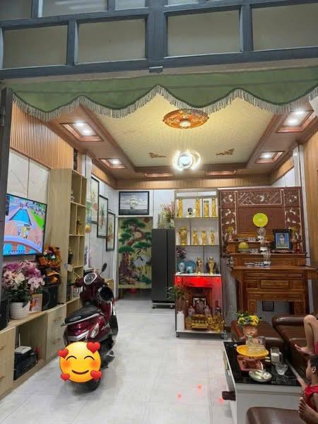 Nhà 72m² Lái Thiêu, Thuận An - 4PN, Giá 2 Tỷ Hơn, Sổ Hồng Sẵn Sàng