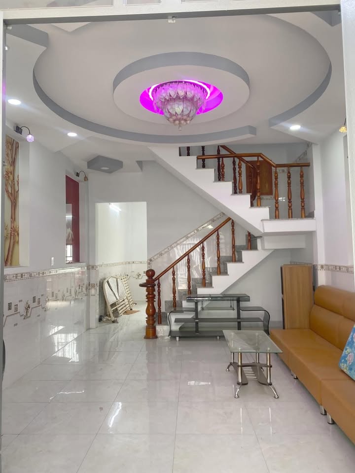 Nhà Phố Kinh Doanh Cầu Cây Xanh, Củ Chi - 48m² Sẵn Sàng Ở