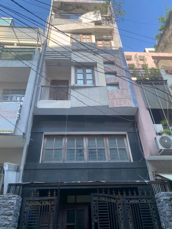 Nhà Mặt Tiền Hẻm Thông 48m² P.13 Tân Bình - Giá 12 Triệu/Tháng