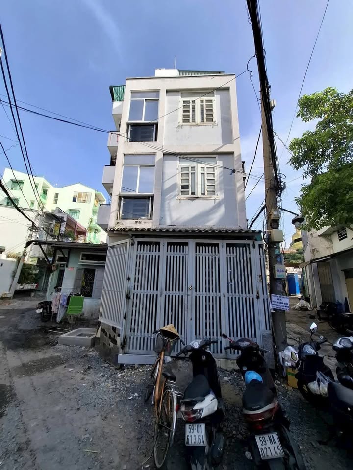 Nhà Riêng Tân Bình 35m² 4.8 Tỷ - Ô Tô Đỗ Cửa, Sẵn Sàng Ở Ngay!