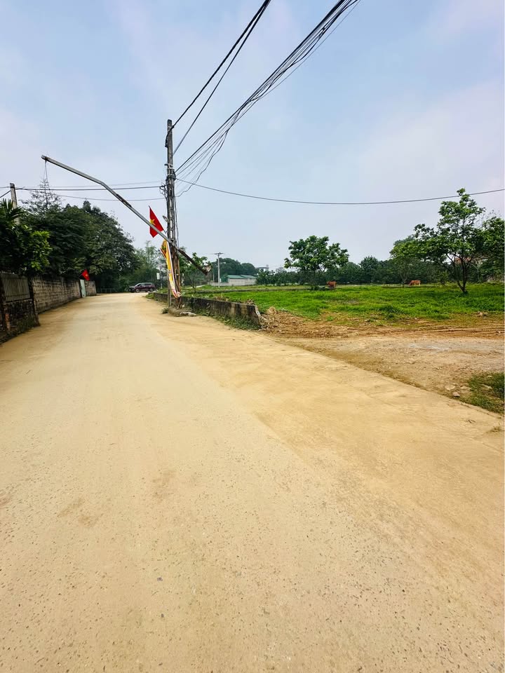 Đất Nền Xuân Mai 600m² - Sổ Đỏ Chính Chủ, Lô Góc Trục Chính