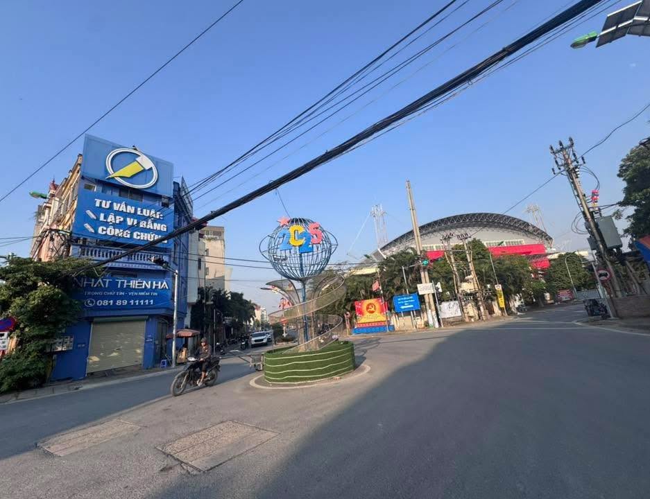 Nhà 5 Tầng Lô Góc Trạm Trôi, Hoài Đức - Ô Tô Đỗ Cửa, 43m², Giá Nhỉnh 6 Tỷ