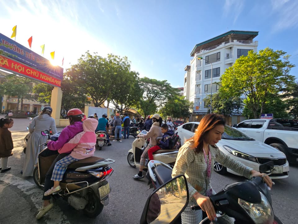 Bán đất Tái định cư X4 Tứ Hiệp 60m² - Vỉa hè rộng, kinh doanh tốt