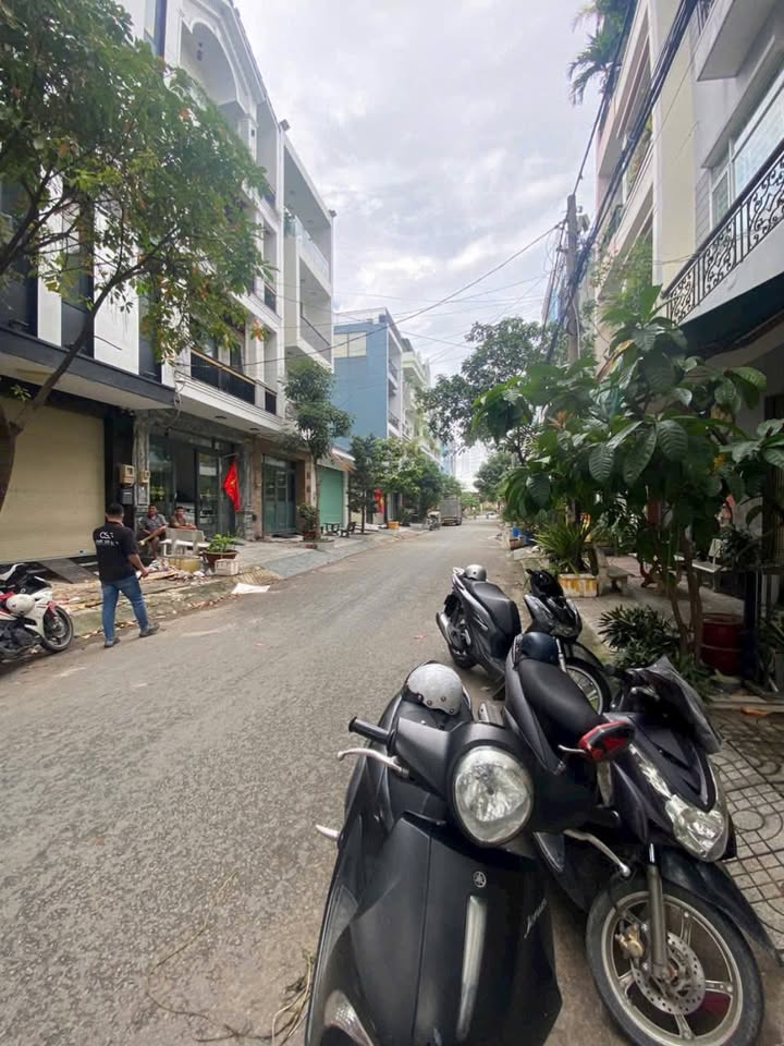 Nhà 4 Tầng Mặt Tiền Hẻm 10m Tân Kỳ Tân Quý, Tân Bình - Kinh Doanh Đa Ngành