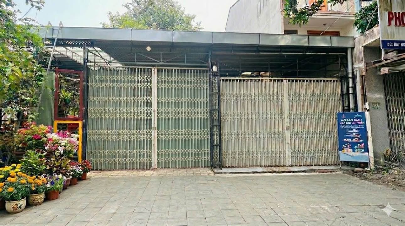 Mặt bằng kinh doanh Nguyễn Hữu Thọ 150m² - Mặt tiền kinh doanh đắc địa!