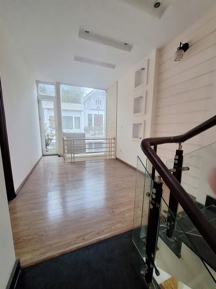 Nhà 80m² 4 Tầng Mặt Tiền 8m Ngõ 307 Giảng Võ - Kinh Doanh Đa Ngành