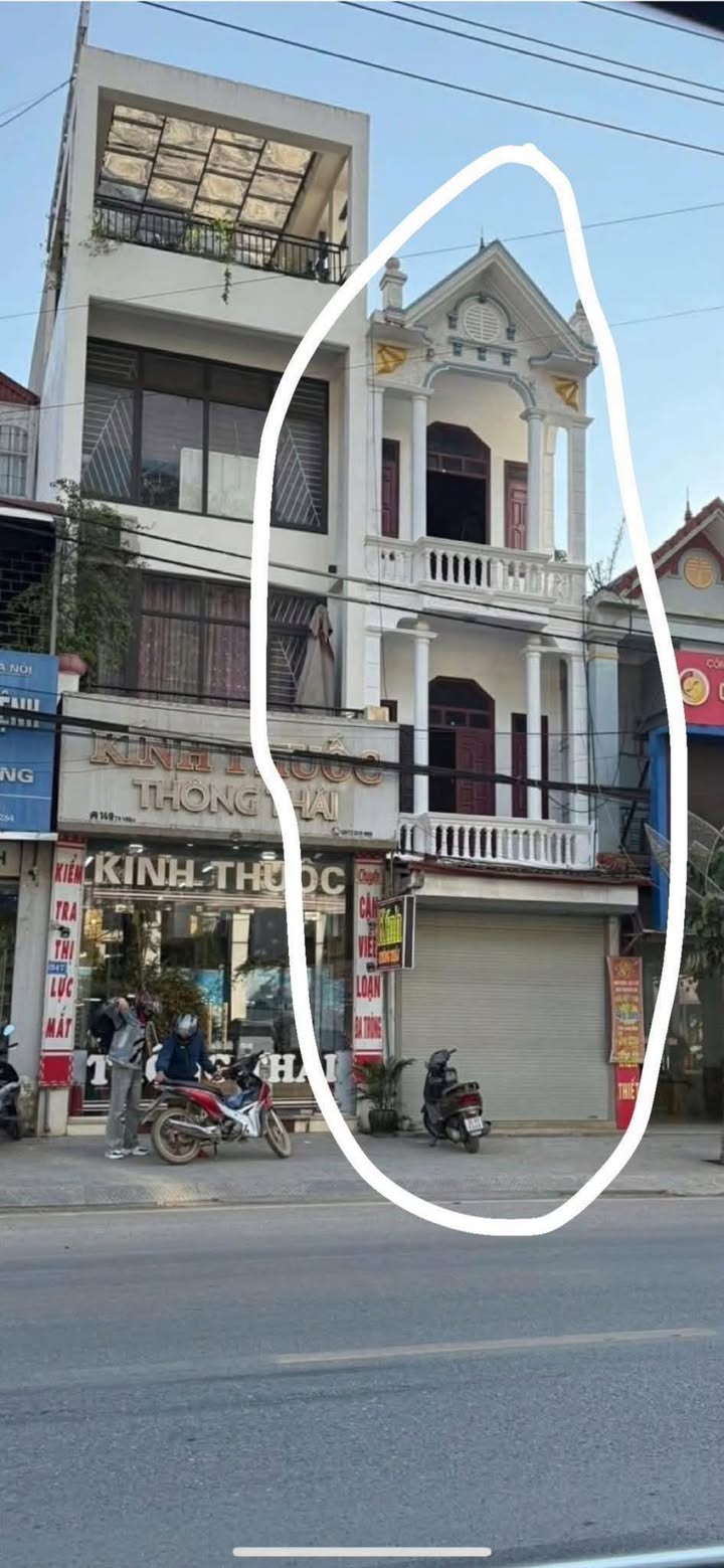 Nhà 3 Tầng Mộc Châu - Sổ Đỏ, Gần Chợ, Sẵn Ở Ngay