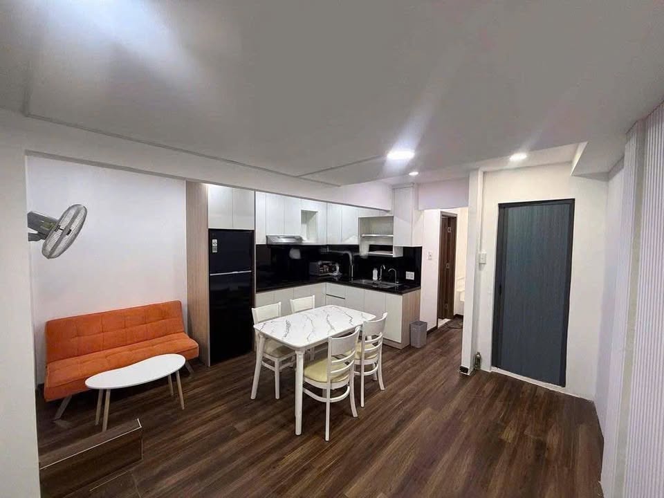 Cho thuê nhà nguyên căn 32m² đường Sư Vạn Hạnh, Quận 10 - Full nội thất, 2PN