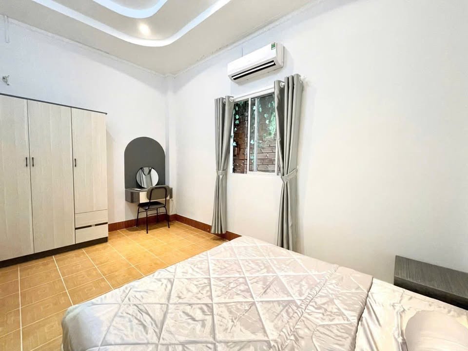 Cho thuê Căn hộ 1PN Đặng Văn Ngữ, PN - Giá 4 Triệu/Tháng