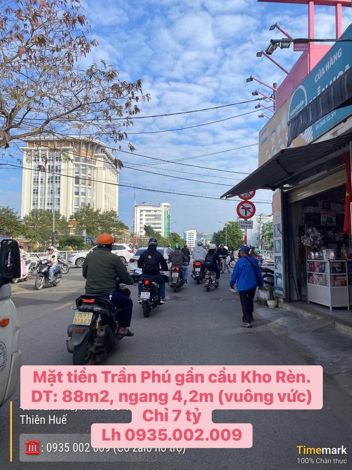 Bán nhà mặt tiền Trần Phú Huế 88m² giá 7 tỷ - Vị trí đắc địa!