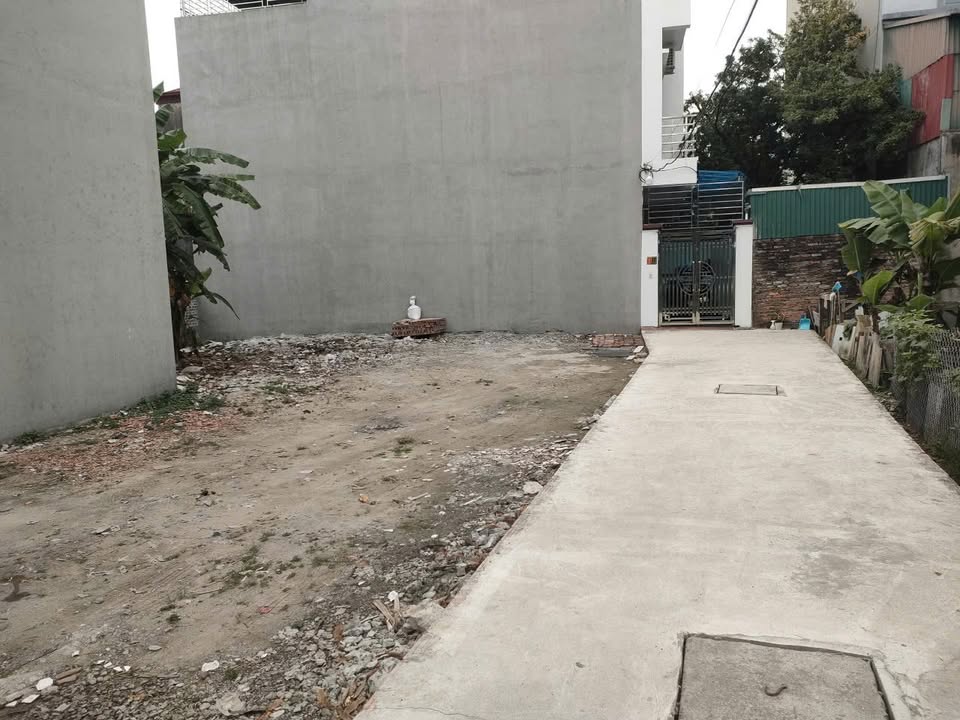 Đất nền Mê Linh 46m² - Sổ đỏ chính chủ, giá chỉ 2.5 tỷ!