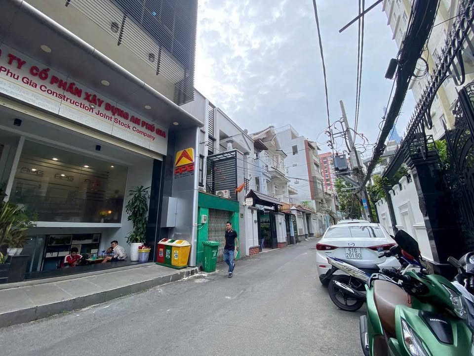 Nhà riêng Nguyễn Văn Thương Bình Thạnh 99m² 30 tỷ - Ô tô vào tận nhà!