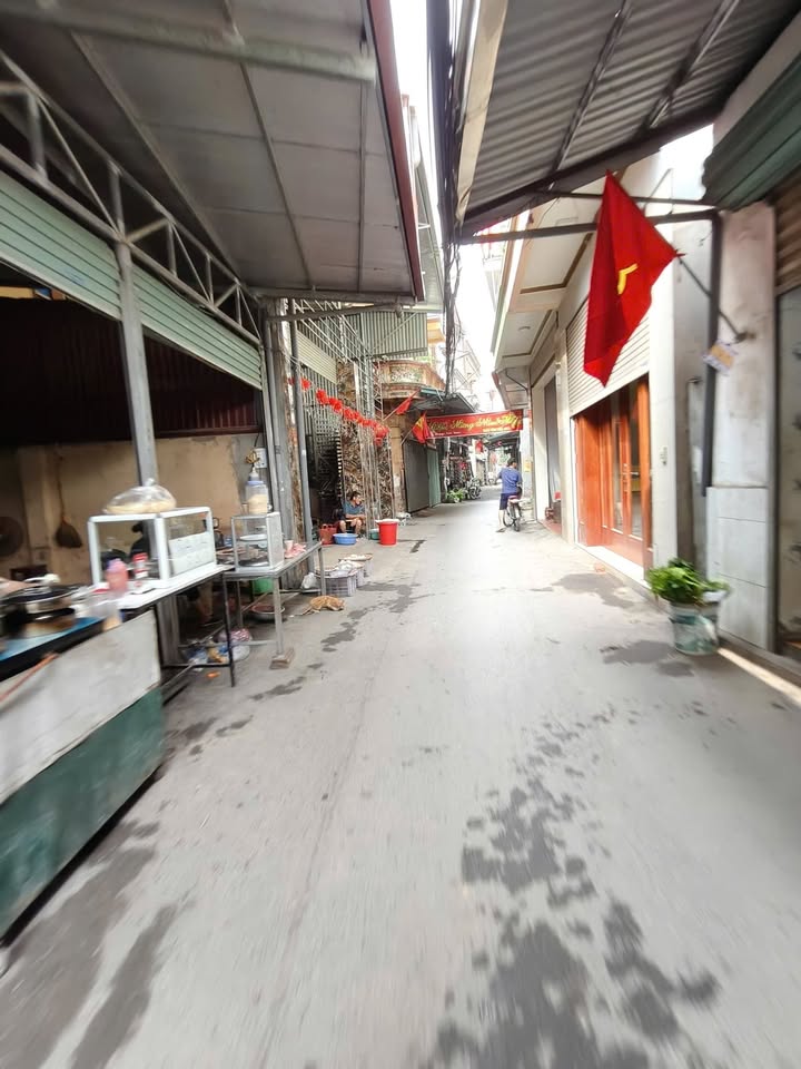 Bán nhà Song Phương Hoài Đức 40m² giá 5 tỷ - Sẵn sàng ở ngay!