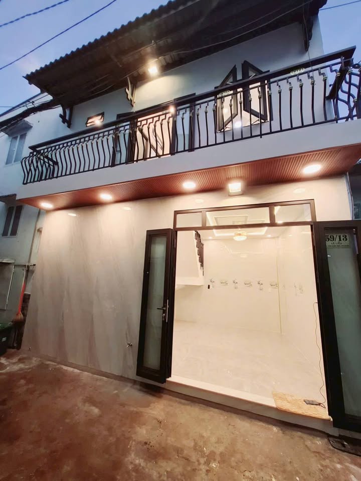 Nhà 2PN Tân Phú 24m² - Hẻm 3m Thông Thoáng - Giá 3.3 Tỷ