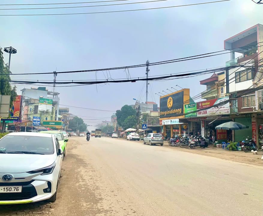 Nhà phố 3 tầng Ngã Ba Xuân Khanh 117m² - Mặt tiền kinh doanh sầm uất!