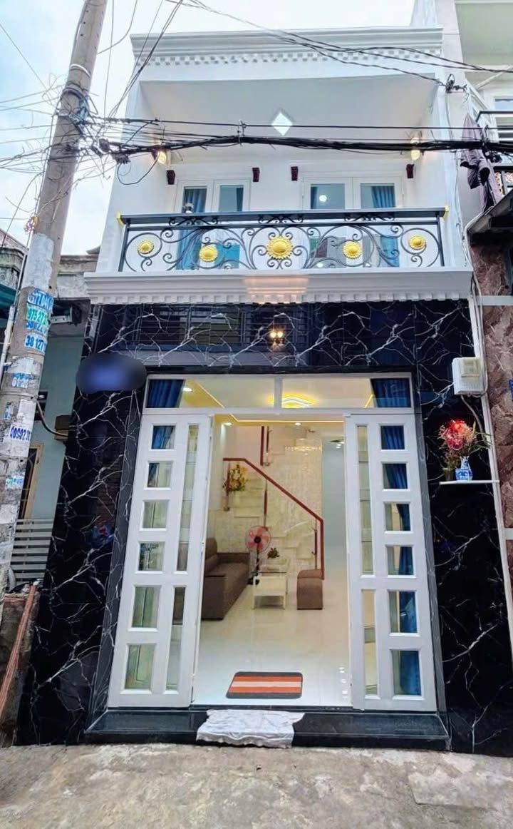 Nhà Hẻm 5m Chiến Lược Bình Tân 27m² Giá 3.37 Tỷ - Vị Trí Đẹp