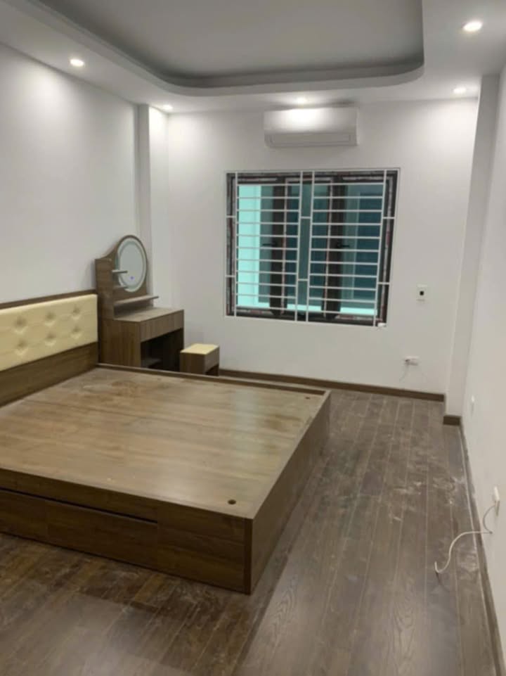 Cho thuê nhà 30m² Di Trạch, Hoài Đức - 4.5 tầng, Full nội thất, Giá 10 triệu