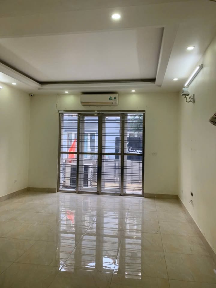 Cho thuê sàn văn phòng 52m² Làng Việt Kiều Mỗ Lao, Hà Đông - Giá tốt