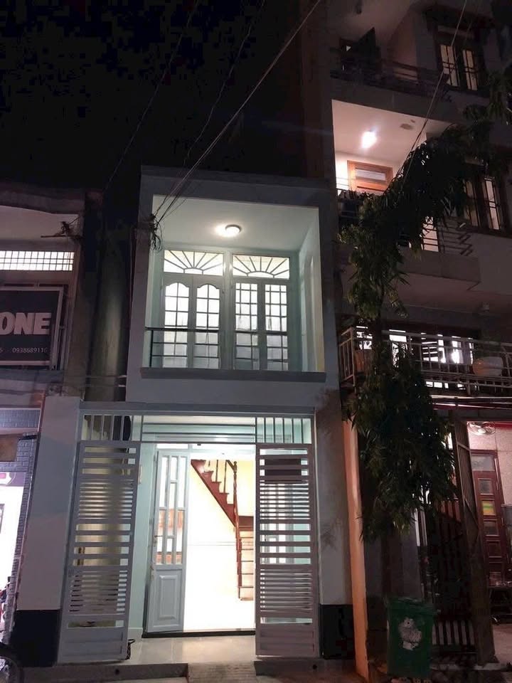 Nhà Mặt Tiền Đỗ Nhuận, Tân Phú 35m² - Mặt tiền kinh doanh đắc địa!