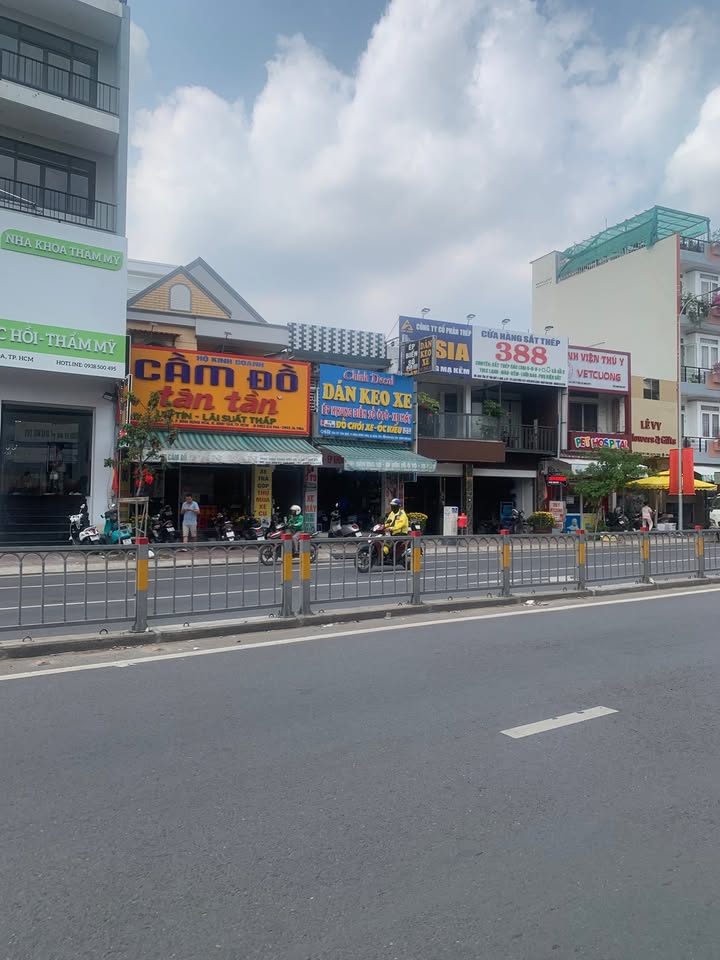 Cho thuê Mặt tiền Tôn Thất Tùng, Tân Phú 63m² - Mặt tiền kinh doanh đắc địa!
