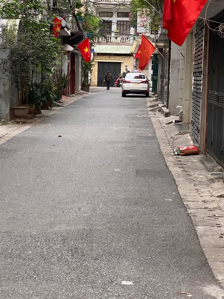 Nhà 61m² Kim Đồng, Hoàng Mai - Ô tô ngủ trong nhà, Kinh doanh sầm uất