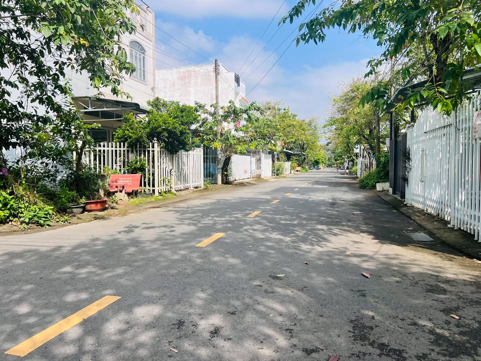 Nhà 144m² KDC Tân Hòa, Long Xuyên - Sẵn Sàng Dọn Vào Ở Ngay