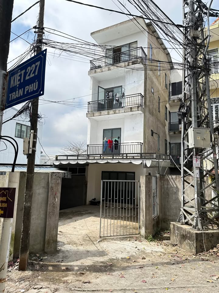 Dãy trọ Mặt tiền Trần Phú, Huế 405.5m² - Mặt tiền kinh doanh sinh lời!