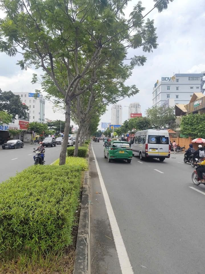 Nhà Mặt Tiền Trần Não Q2 - 144m² - Giá Tốt Nhất 42 Tỷ