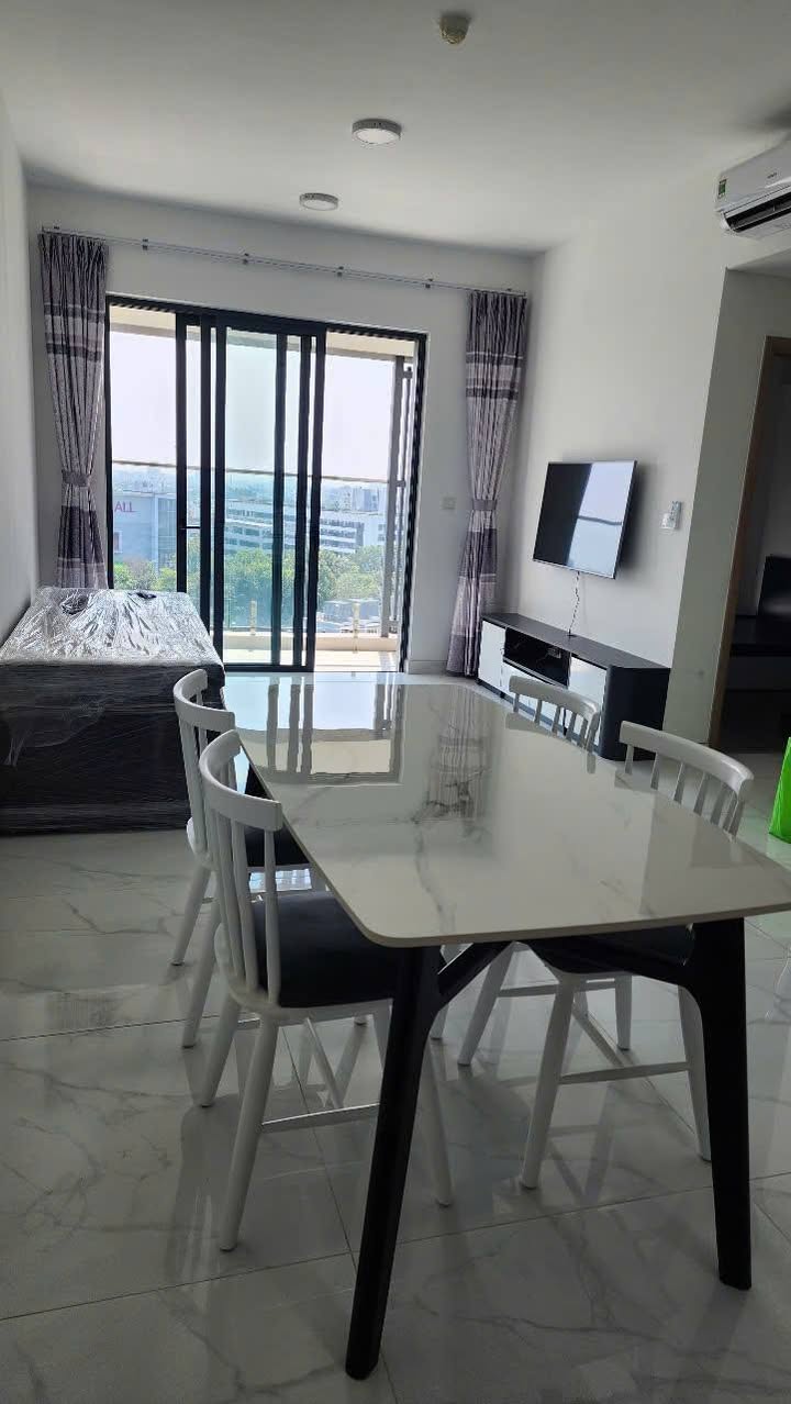 Cho thuê căn hộ Diamond Alnata 92m² 2PN - Full nội thất xịn, view công viên