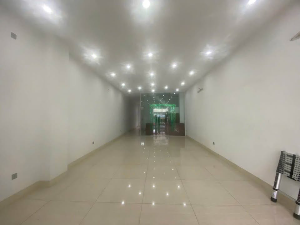 Mặt bằng 150m² đường Lý Văn Sâm, Biên Hòa - Giá 10 Triệu/Tháng