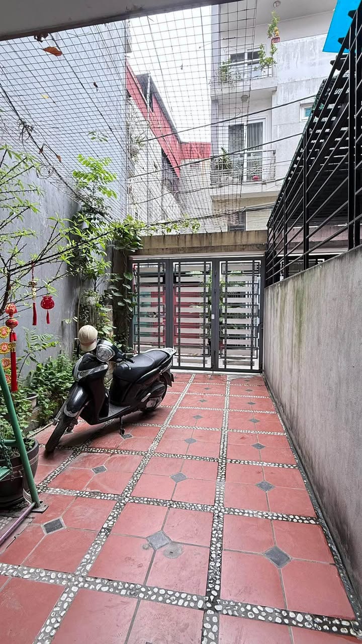 Nhà Hoàng Như Tiếp Long Biên 72m² giá 18 Tỷ - Ô tô vào tận nhà!