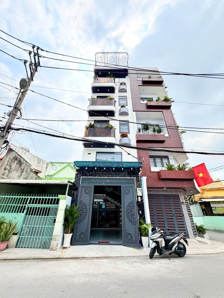 Nhà Mặt Tiền 72m² Q12 Kinh Doanh Sầm Uất Có Thang Máy - 9.29 Tỷ