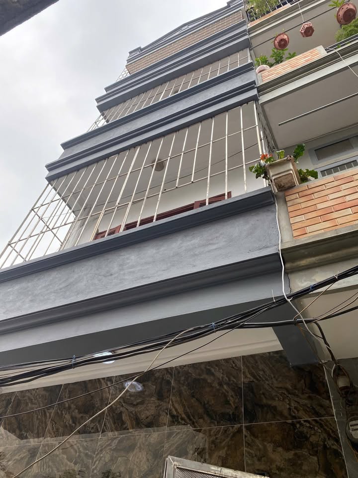 Nhà nguyên căn Ngõ 39 Đại Đồng Hoàng Mai 8 triệu - Full nội thất!