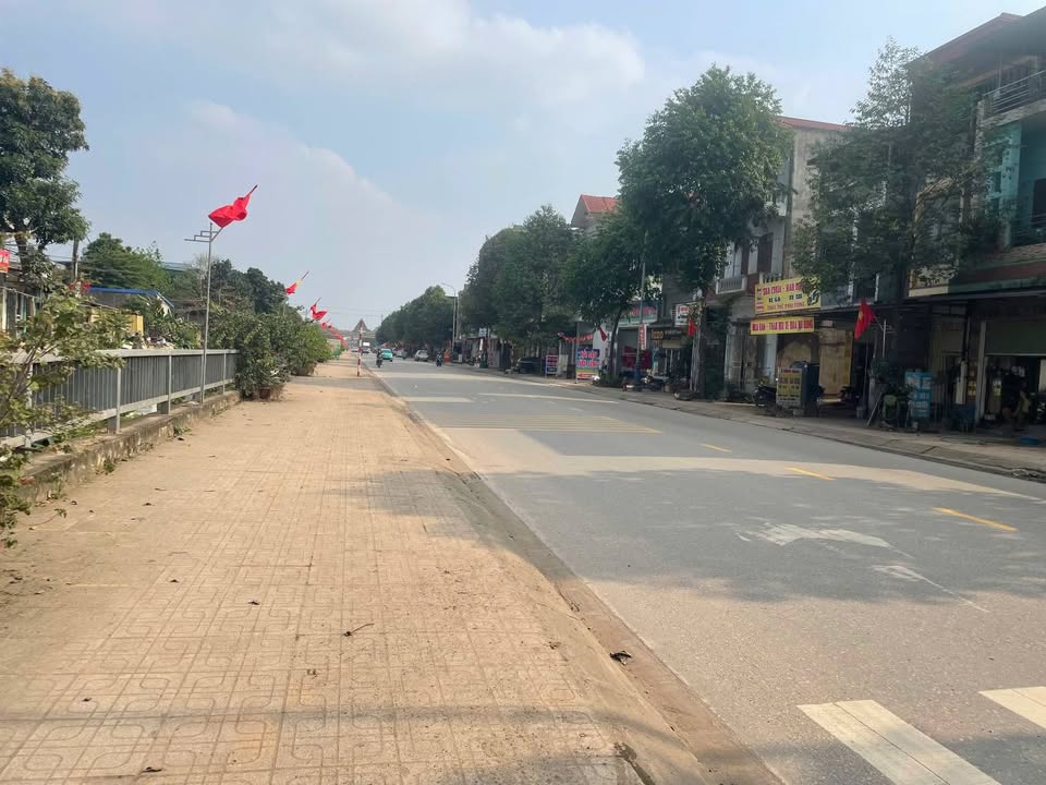 Nhà mặt phố Việt Bắc TP Thái Nguyên 300m² 9 tỷ - Mặt tiền kinh doanh!