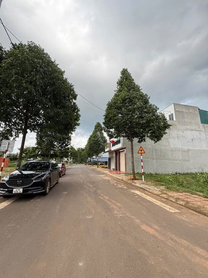 Đất Đắk Lắk: Mặt Tiền Phùng Khắc Khoan 120m² - Sổ Hồng Sẵn Sàng